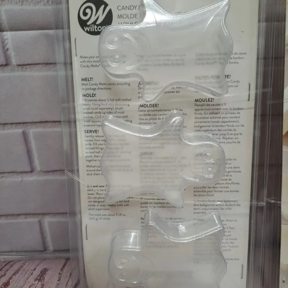 NIP Wilton Halloween3 Cavity, Ghost‎ Cocoa Bomb Candy Mold, 2 Packs-2115-0-0238